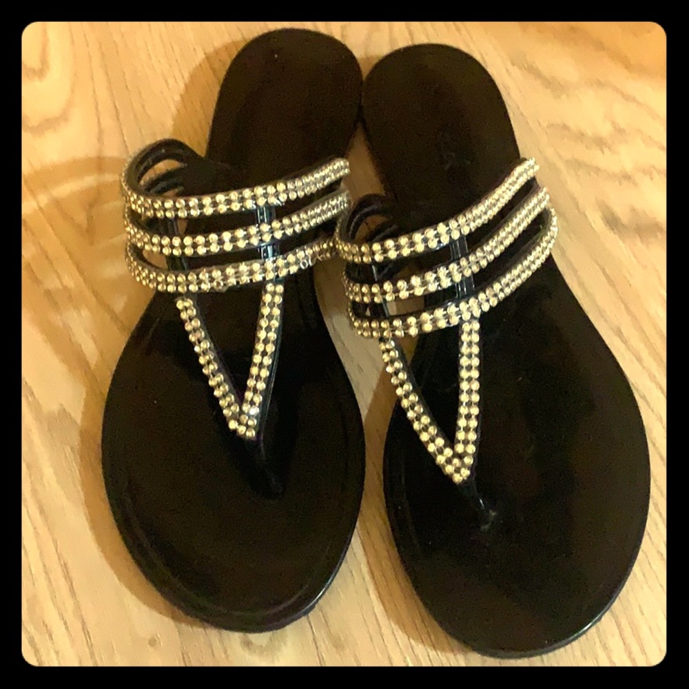 Sparkly Rhinestone Sandals 🌟